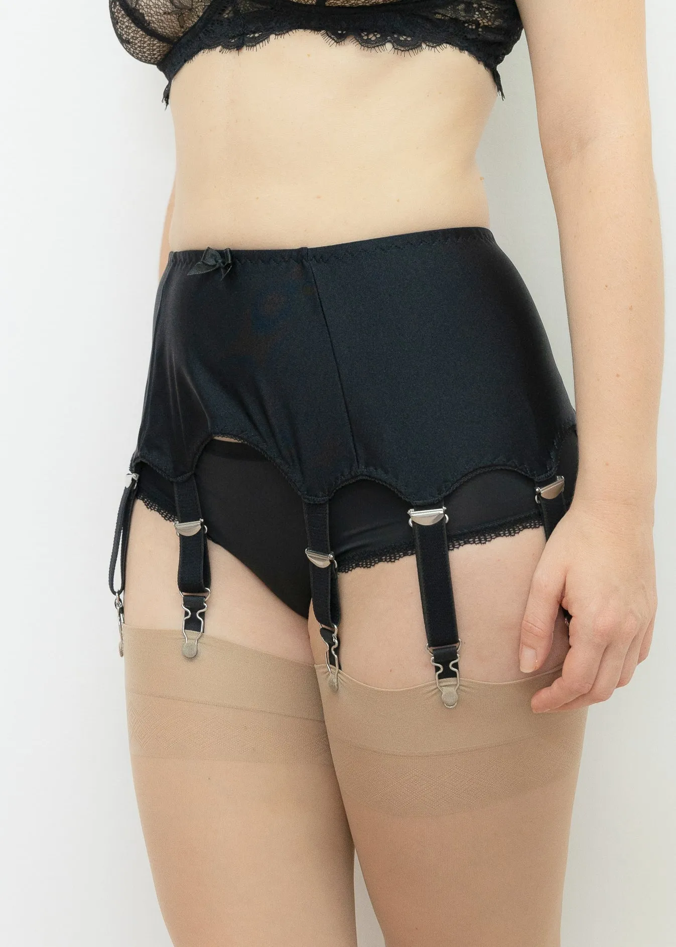 8 Strap GRETA Garter Belt