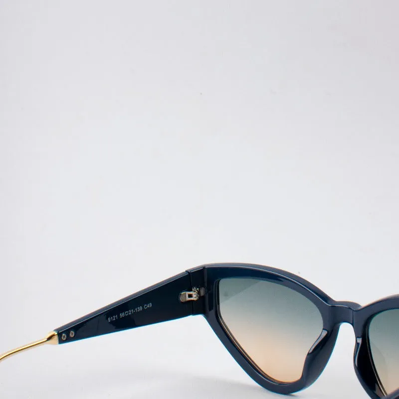Framed Desire Sunglass