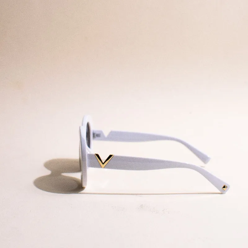 Go Vintage Oversized White Sunglass