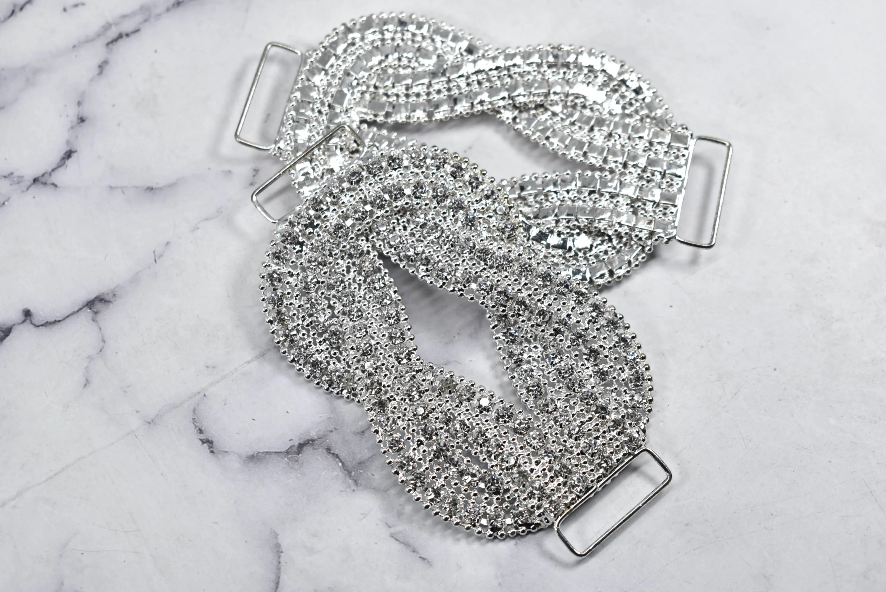 Knotted Rhinestone Connector Applique 4.50" x 2.50" - 1 Piece