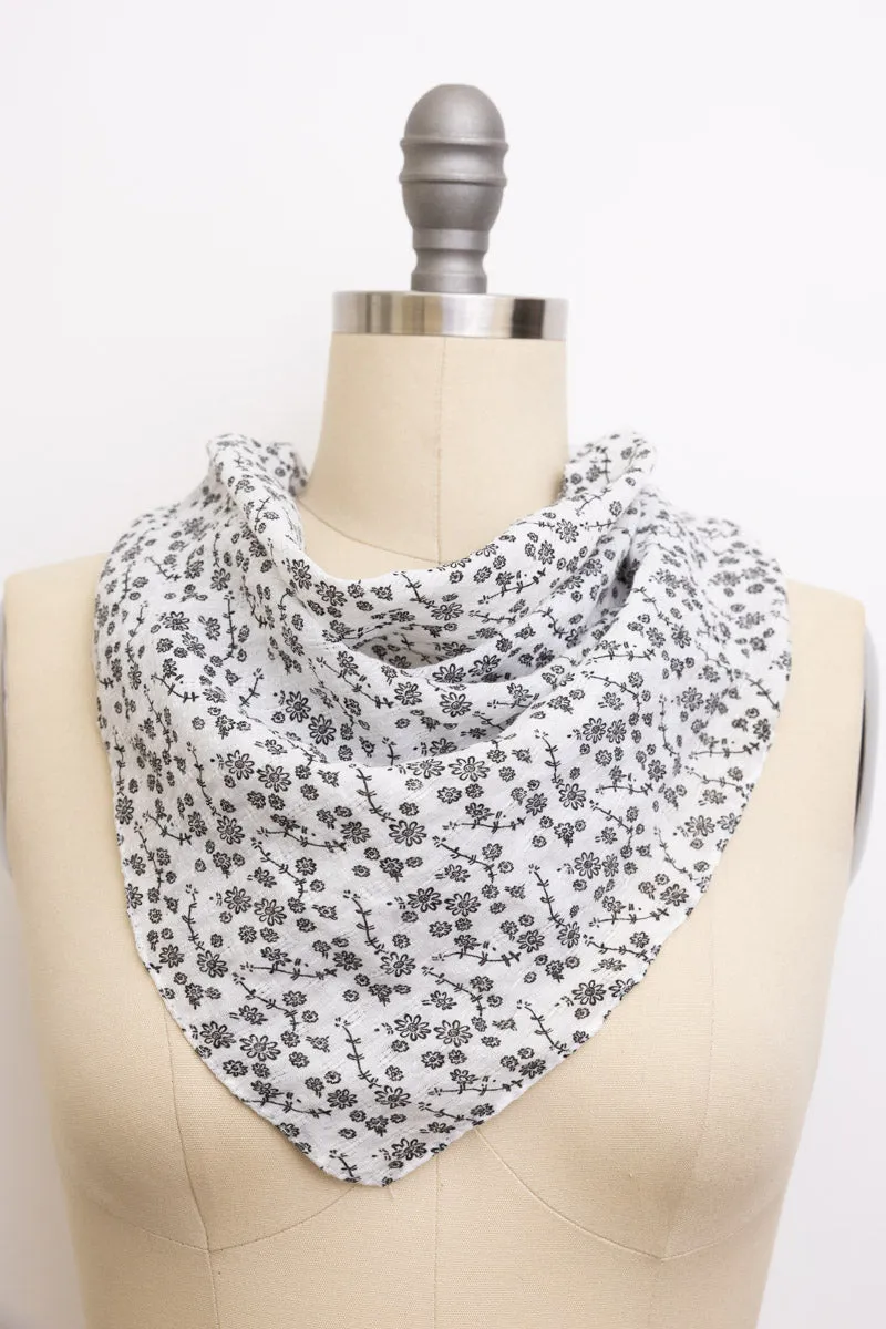 Light Printed Small Pattern Neck Scarf – Chic & Stylish