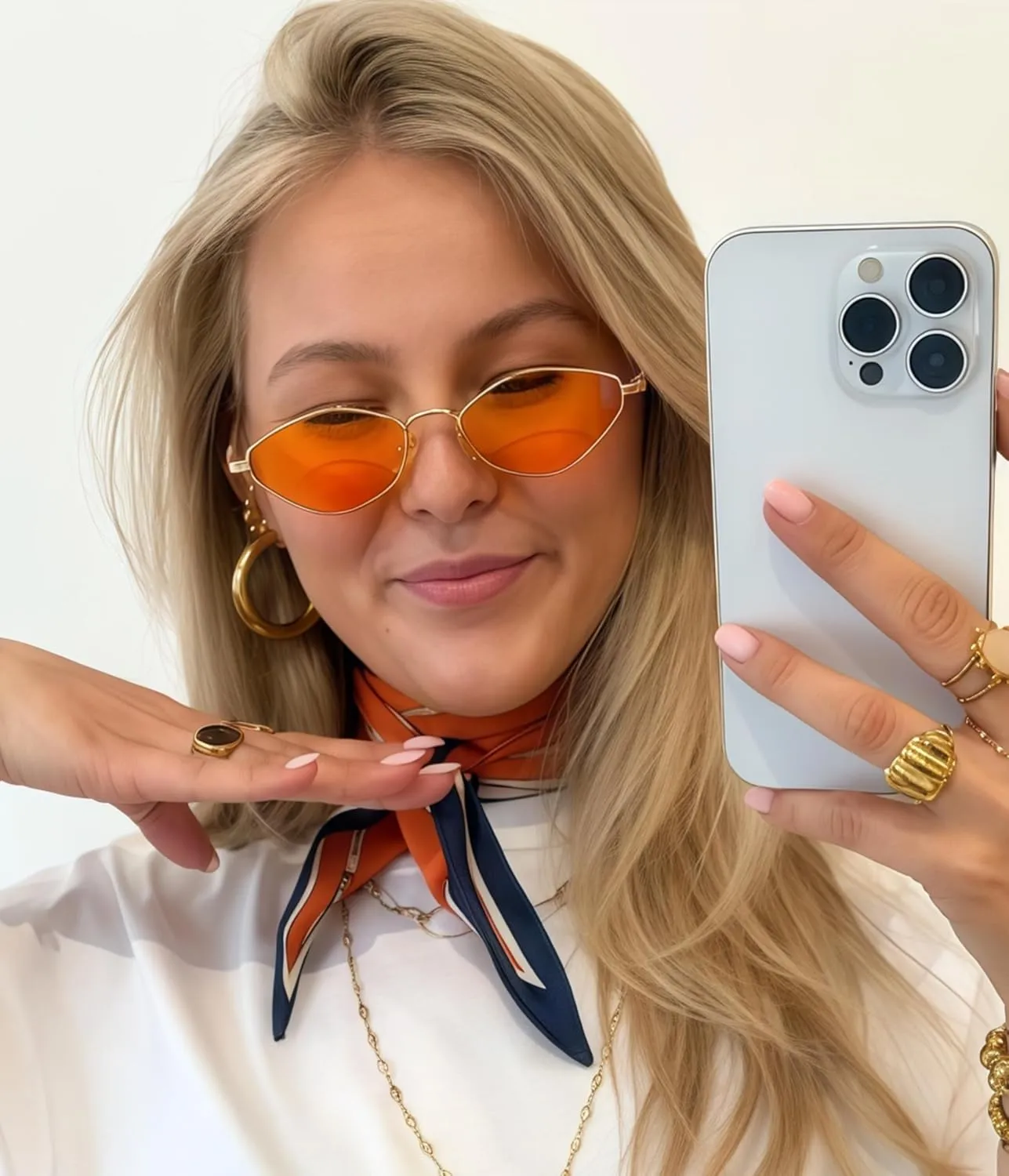 Rmerom Retro Irregular Metal Sunglasses for Women Men, 2025 Trendy Vintage 90s Chic Small Narrow Gold Frame Sun Glasses