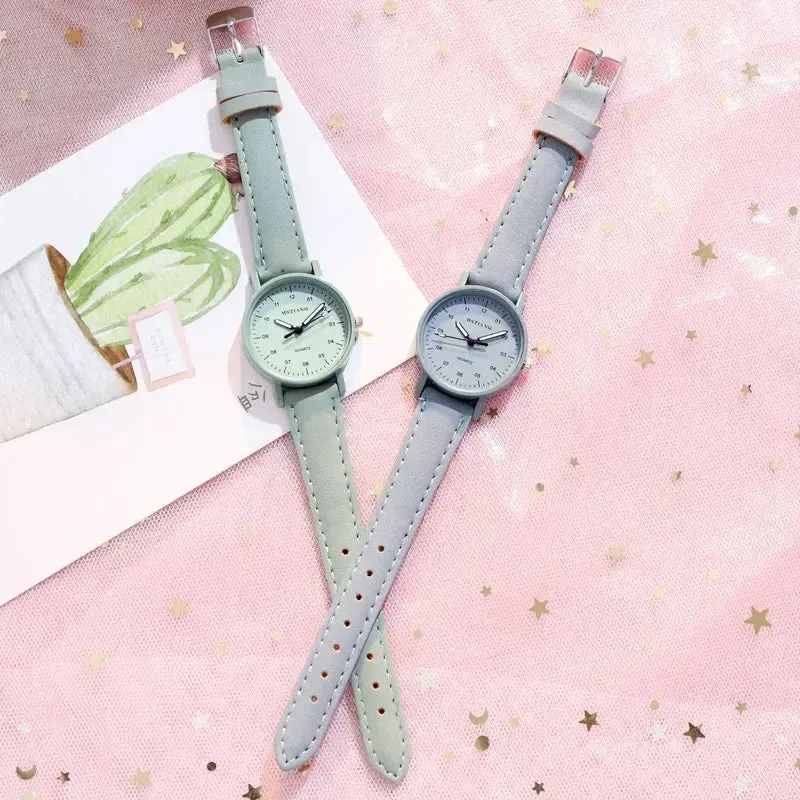 Women Luxury Quartz Watch Waterproof Round Dial Retro Style